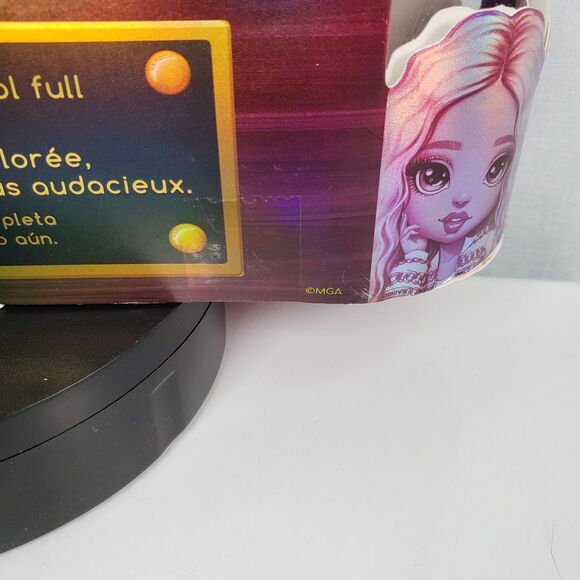 MGA Entertainment Rainbow High Series 3 Daria Roselyn Pink Hair Fashion Doll - Picture 15 of 16